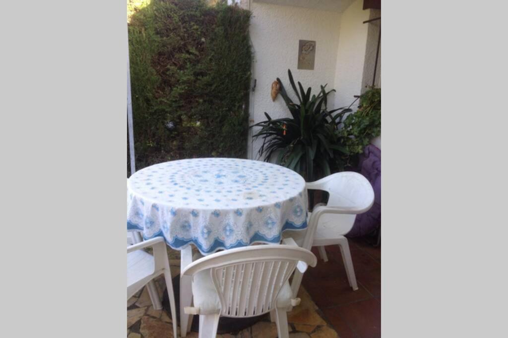 Casita Blanca Con Fibra Optica Y Piscina Cominutaria Villa Tossa de Mar Eksteriør billede